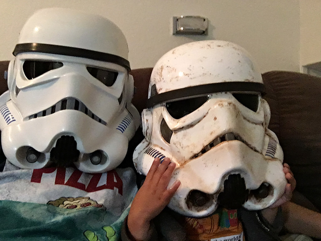 selfie-helmets.jpg
